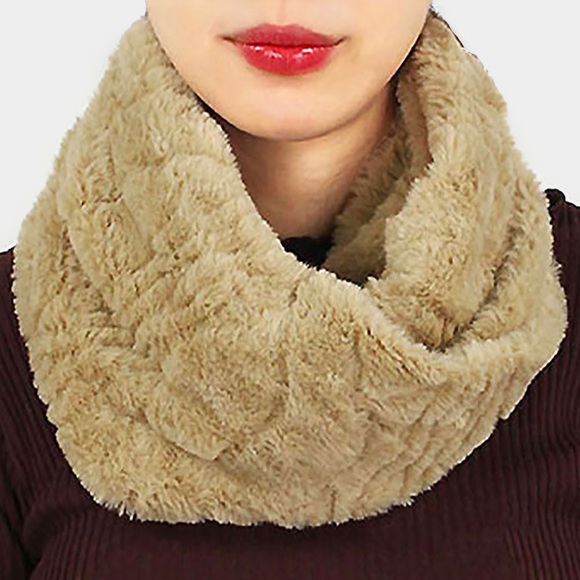 Taupe Textured Faux Fur Tube Scarf - Picture 1 of 1